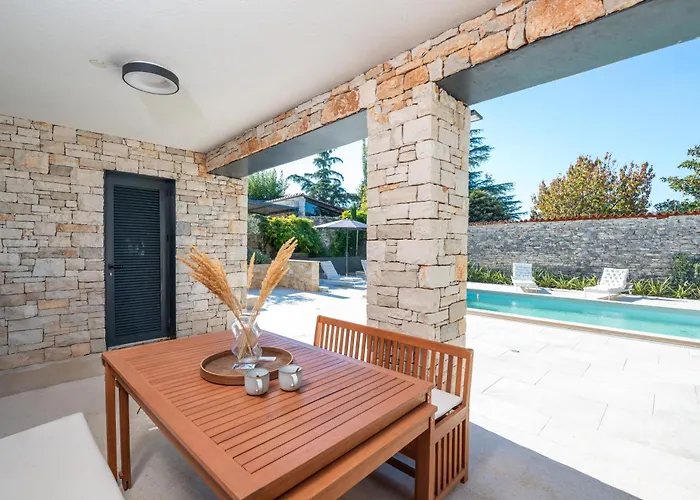 Racozzi - Near Porec Vila