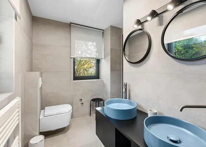Villa Racozzi - Sea View, Heated Pool Near Porec Vila Rakovci